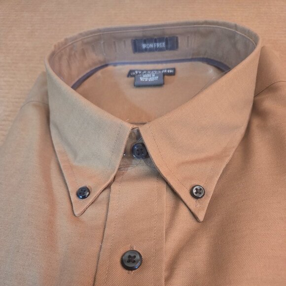 SOLD!St. John's Bay Men's Big and Tall Long Sleeve Button Down 2XLXT Taffy Brown - Picture 6 of 6